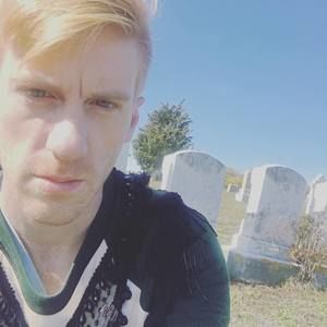 Meet your Posher, Benjamin